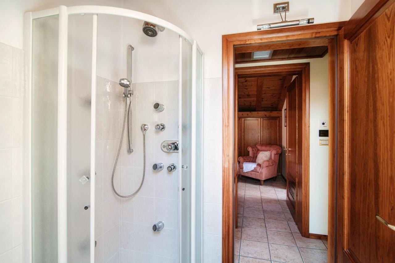 Charming & Luxury Villa Como Lake מראה חיצוני תמונה